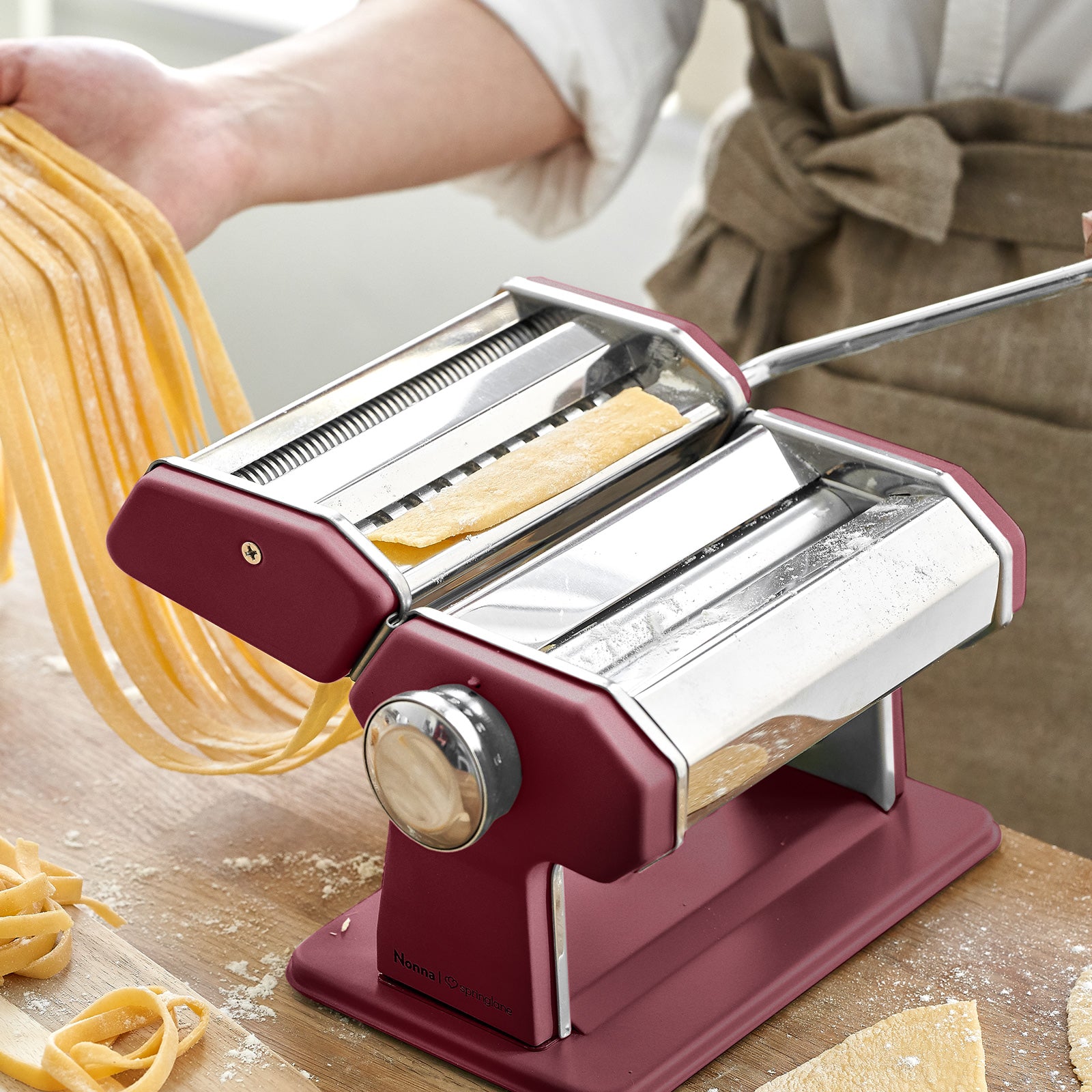 943516_Springlane_Manuelle_Nudelmaschine_Nonna_rot_Foto_4.jpg Springlane