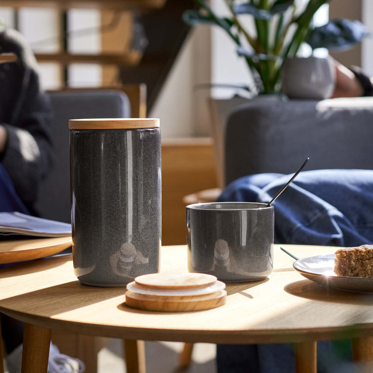 Keramik Vorratsdosen Misty Cliff 2er Set mit Holzdeckel - Hellgrau, Dunkelgrau, Braun Springlane